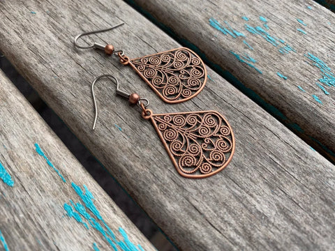 Vintage-Inspired Copper Lace Teardrop Earrings: Filigree Dangle Jewelry for Elegant Bohemian Style