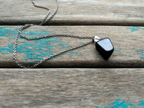Dark Blue Stone with Sparkles Pendant Necklace